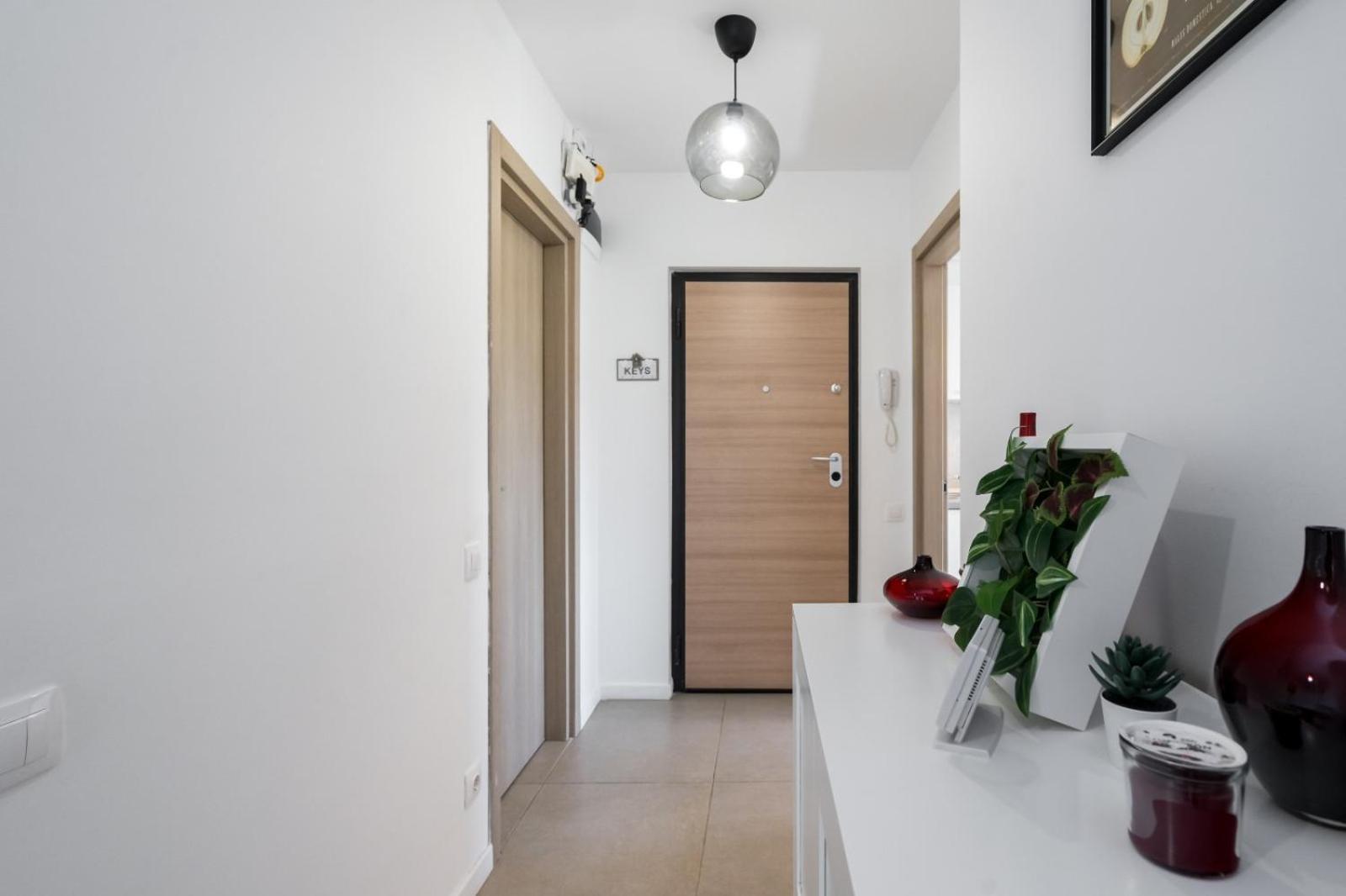 A Home Away - Politehnica Park Букурещ Екстериор снимка