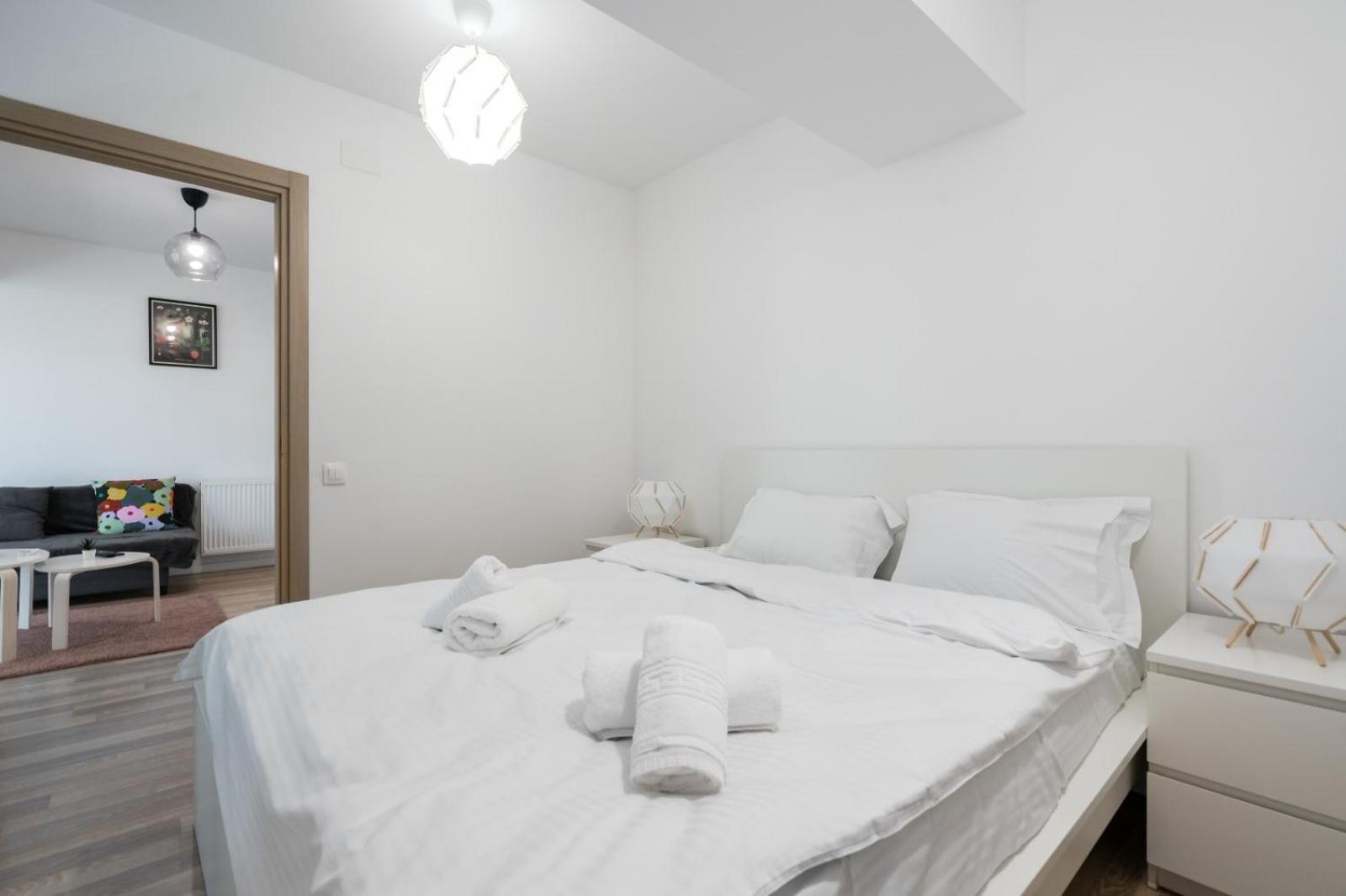A Home Away - Politehnica Park Букурещ Екстериор снимка