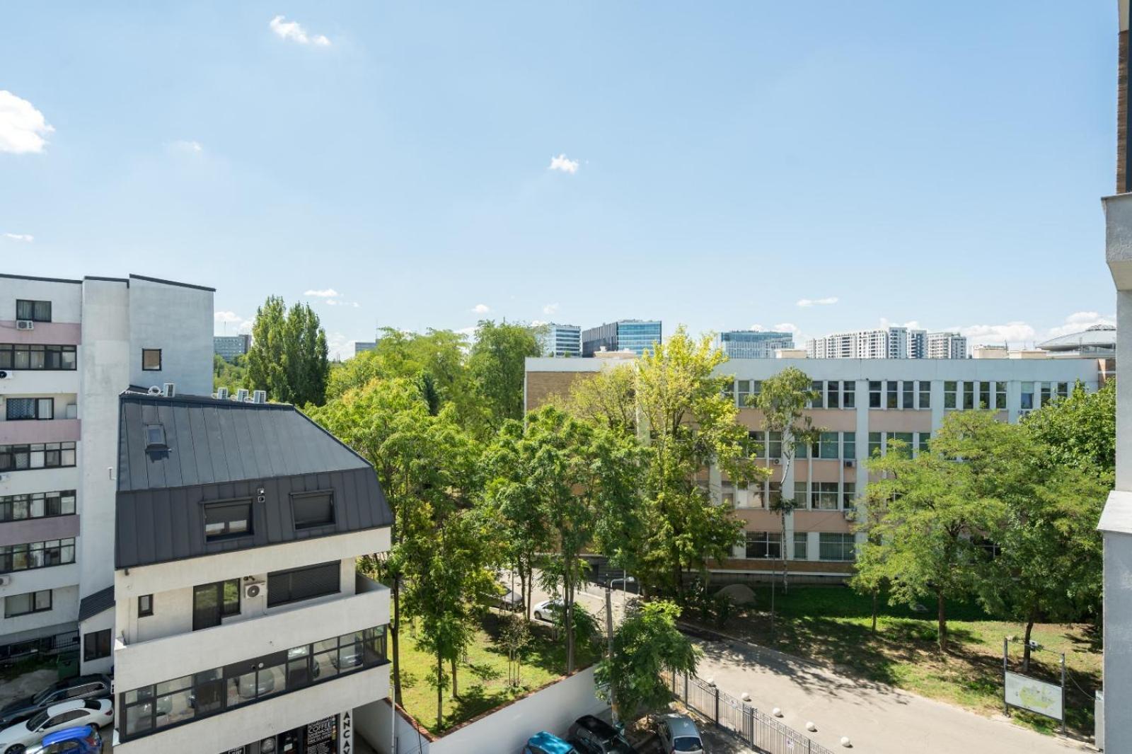 A Home Away - Politehnica Park Букурещ Екстериор снимка